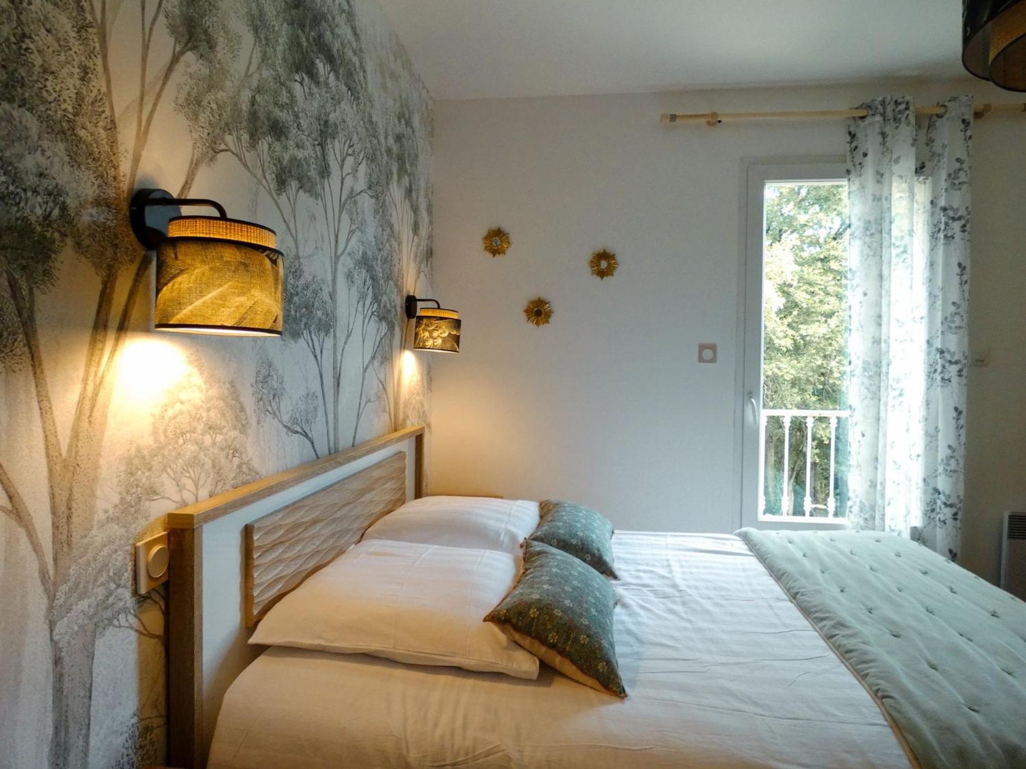 Chambre D'Hote L'Oree Des Buis Vouille  Exterior photo